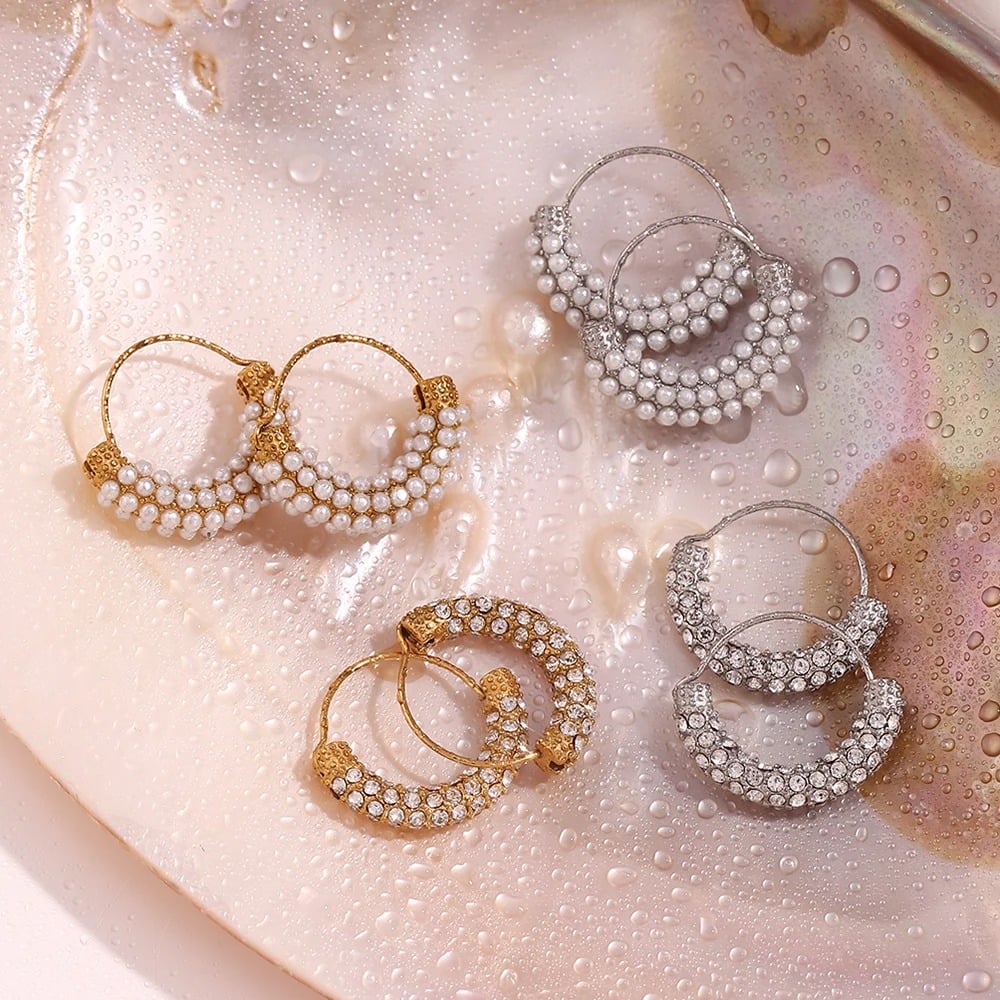 Sherry Round Gold Pearl Earrings, 18K Gold Plated Stainless Steel - Universe of Pearls Collection