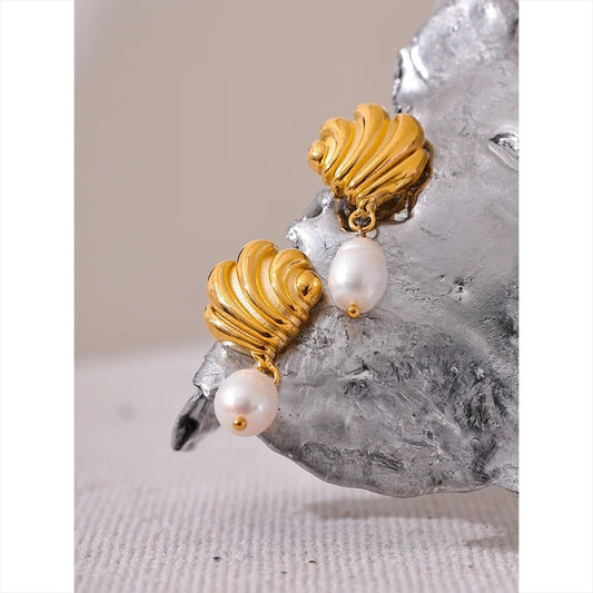 Cercei Naomi, aurii, din otel inoxidabil si perle naturale de cultura, placati cu aur 18K - Colectia Universe of Pearls