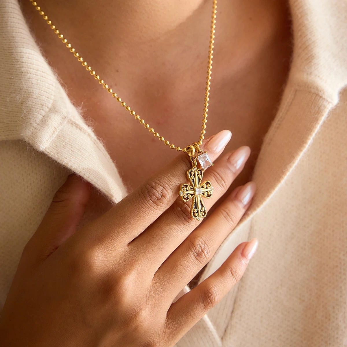Mazie Necklace, gold, with cross pendant, made of 18K gold-plated stainless steel