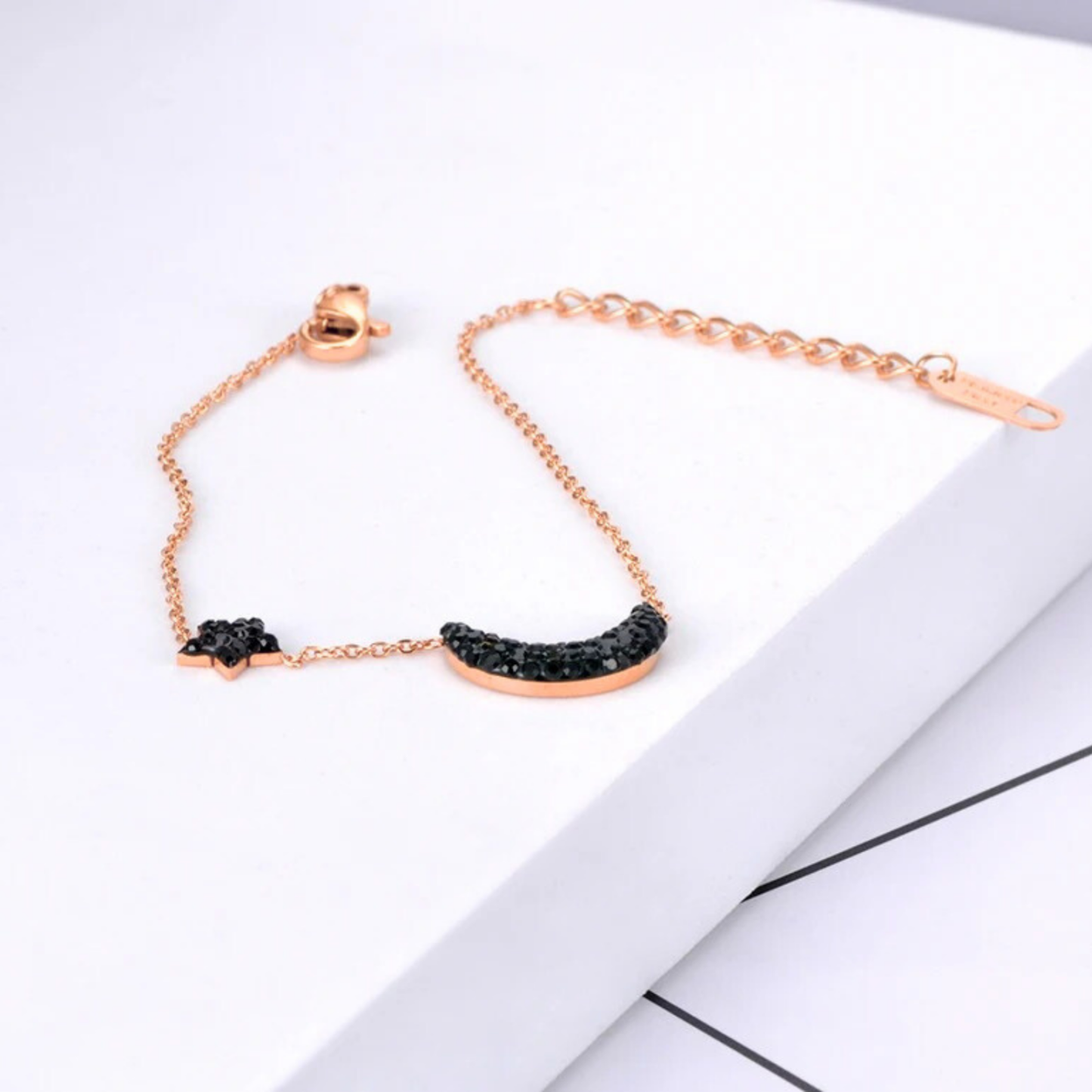 Bratara Emmaline, auriu rose, cu model stea si luna, din otel inoxidabil placat cu aur 18K - Colectia Parisian
