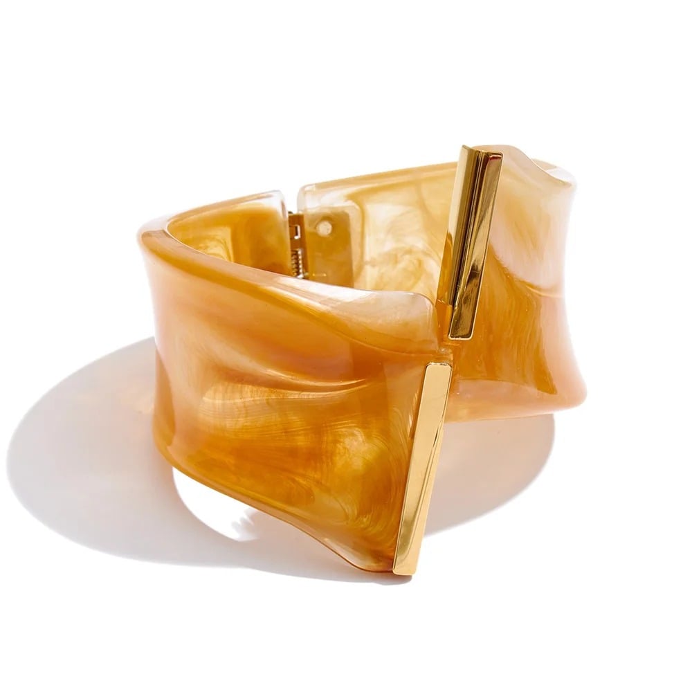 Brățară lată Ruth, din material acrilic și inox placat cu aur 18K