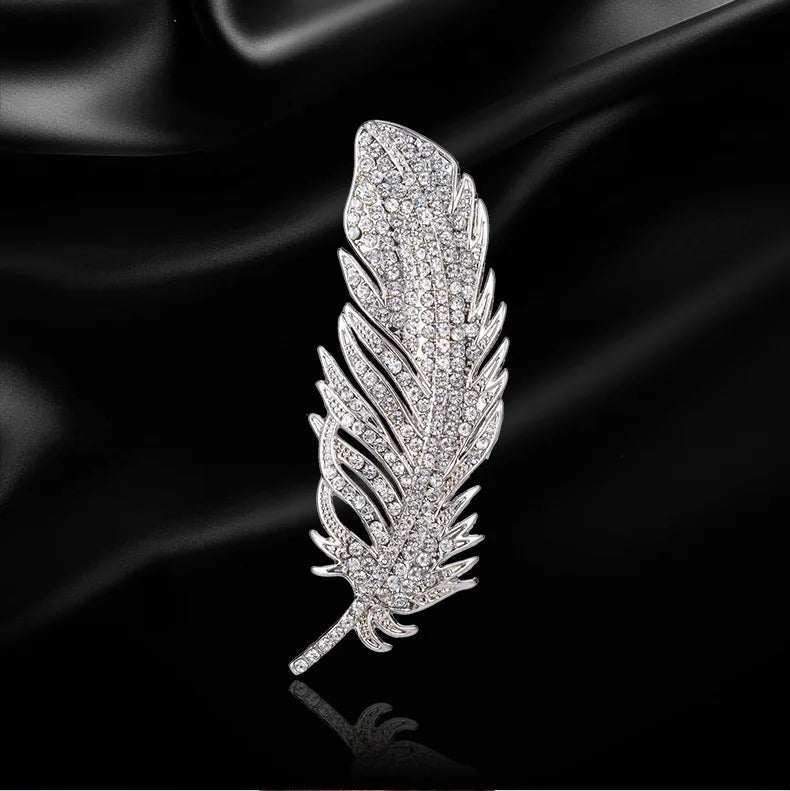Brosa Silver Leaf, argintie, decorata cu zirconiu - Colectia Celebration