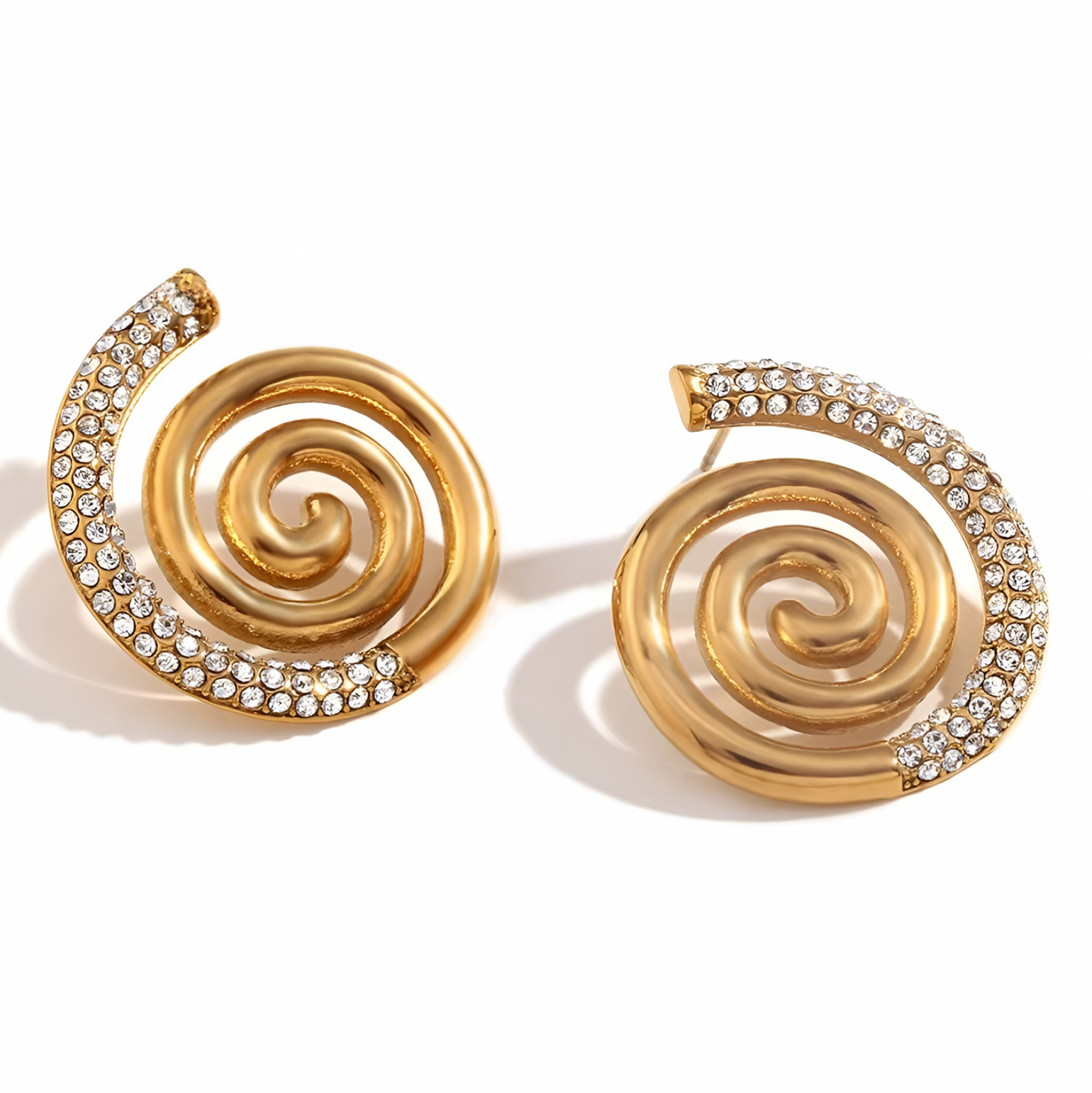 Cercei Emberlie, aurii, cu zirconiu, in forma de spirala, din otel inoxidabil placat cu aur 18K