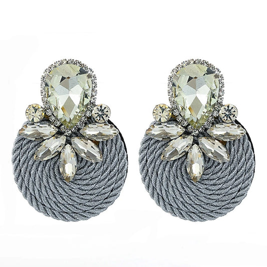Cercei Mays, rotunzi, argintii, decorati cu pietre, cu model impletit