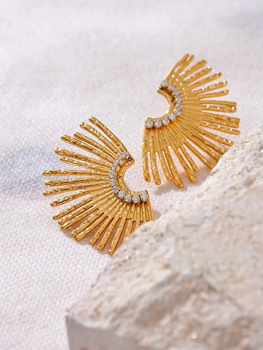 Elora Earrings, Gold, with Ray Pattern, made of 18K Gold Plated Stainless Steel - Glamour Collection