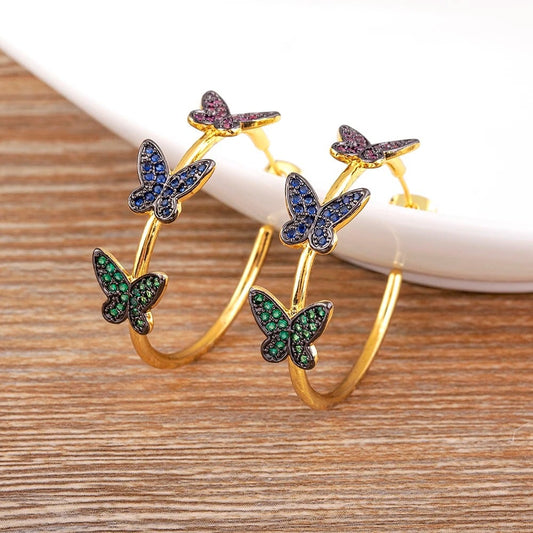 Cercei Marely, aurii, rotunzi, cu model fluturi multicolori - Colectia Boheme