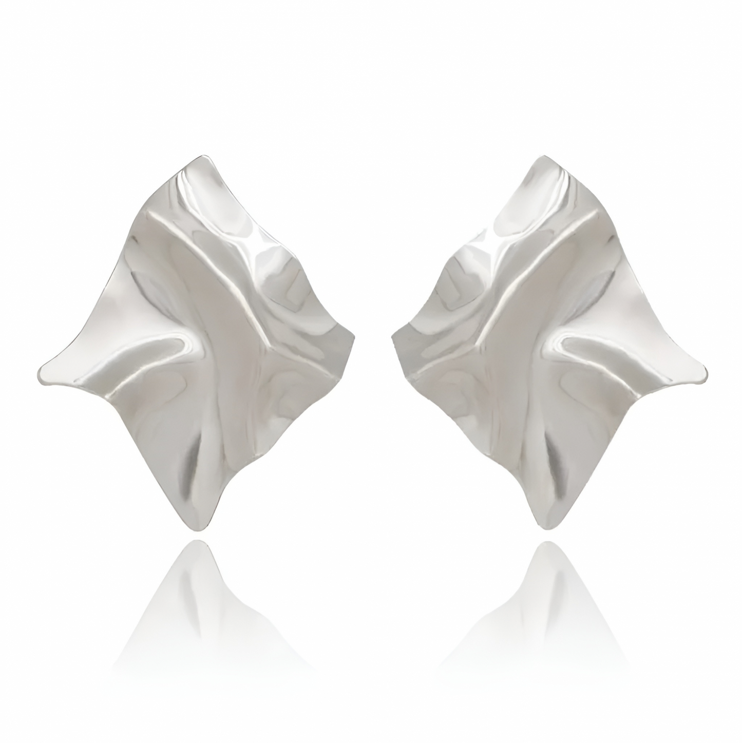 Cercei Laurie, argintii, in forma de romb, cu model texturat