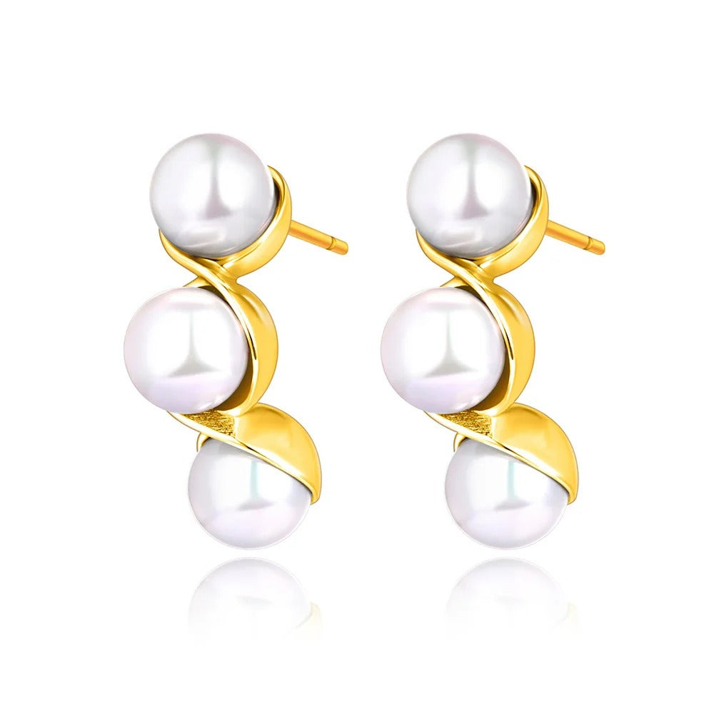 Leia Earrings, golden, with pearls, made of 18K gold plated stainless steel - Parisian Collection