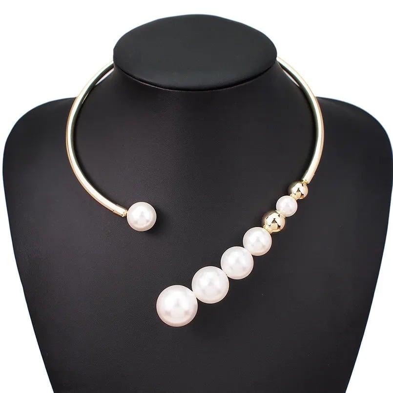 Verya Necklace, gold, decorated with pearls, adjustable - Universe of Pearls Collection