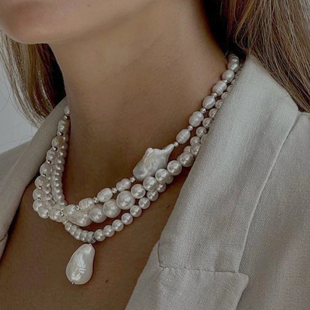 Colier Meredith, cu perle, auriu, din otel inoxidabil - Colectia Universe of Pearls