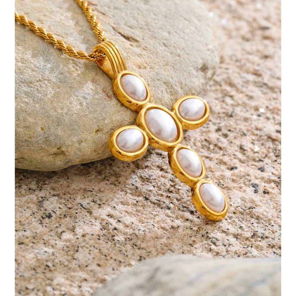 Leandra Necklace, gold, with pearls and cross pendant, in 18K gold-plated stainless steel - Universe of Pearls Collection