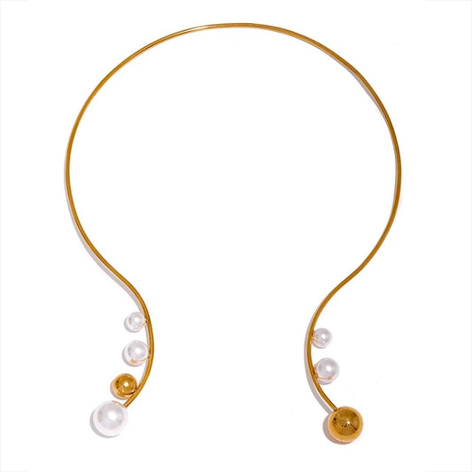 Xandra Necklace, gold, with pearls, choker style, made of 18K gold-plated stainless steel - Universe of Pearls Collection