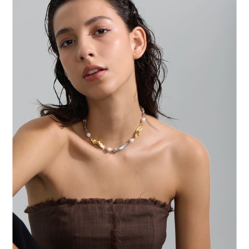 Colier Sonya, mix auriu si argintiu, din otel inoxidabil placat cu aur 18K si perle naturale