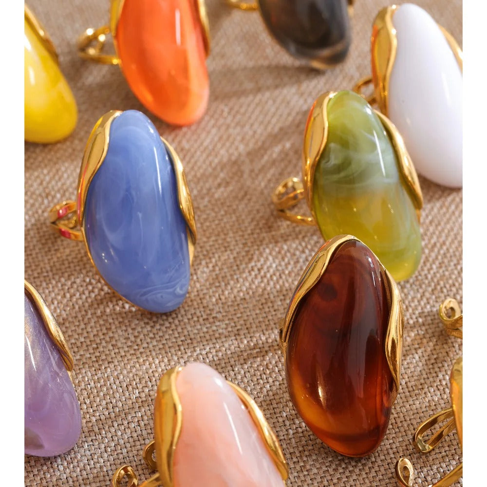 Saige ring, gold, with stone, made of 18K gold-plated stainless steel, adjustable