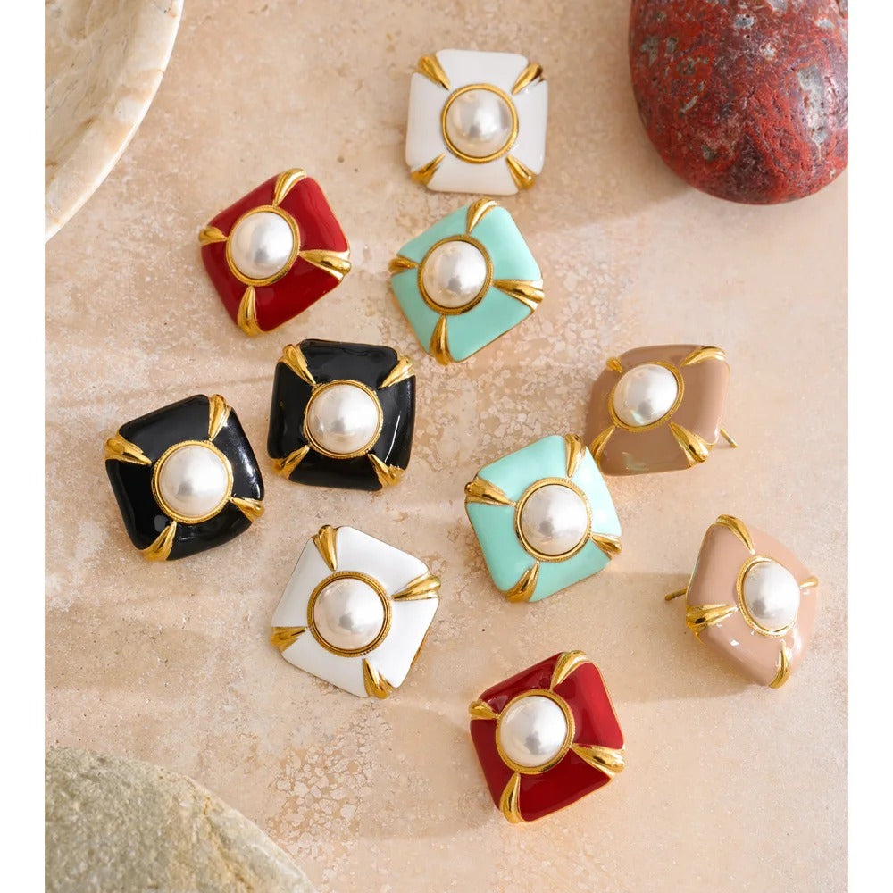 Hadda Earrings, Gold, Round, with Pearls, 18K Gold Plated Stainless Steel - Universe of Pearls Collection