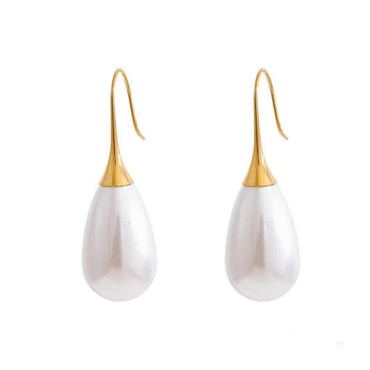 Meredith Earrings, gold, with large pearls, made of 18K gold-plated stainless steel - Universe of Pearls Collection
